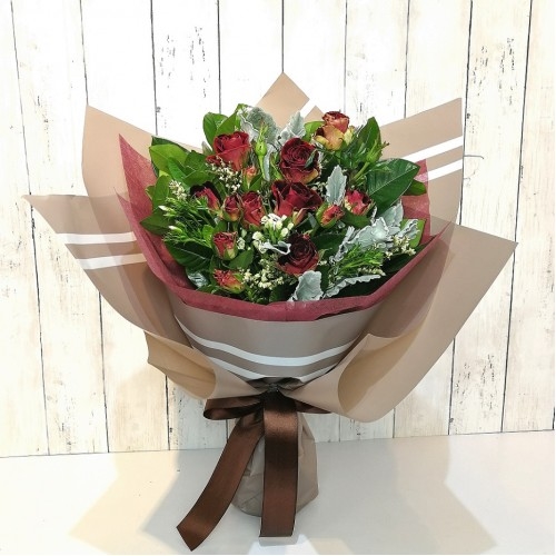 Elegant Mini Roses Bouquet (Standard)